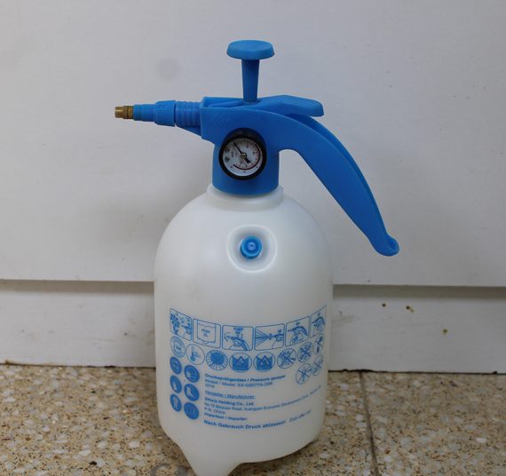 Hand Sprayer 2L with Pressure Gauge